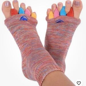Happy feet, foot alighnment Separator Socks women’s medium